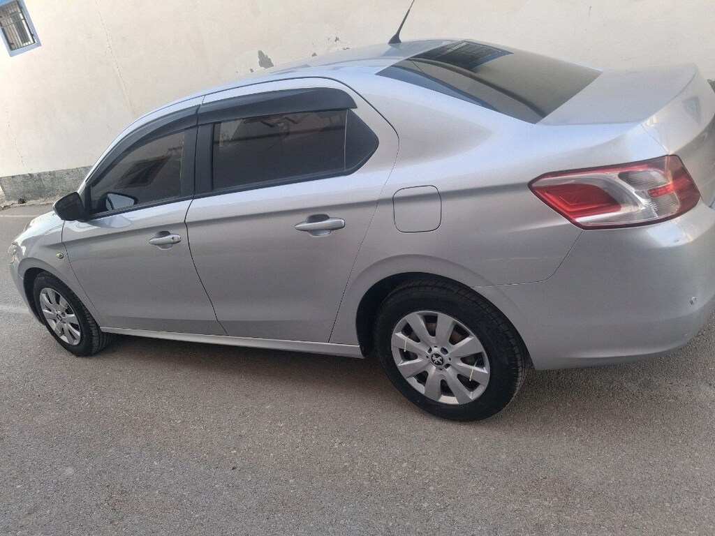 Peugeot 301 - 6