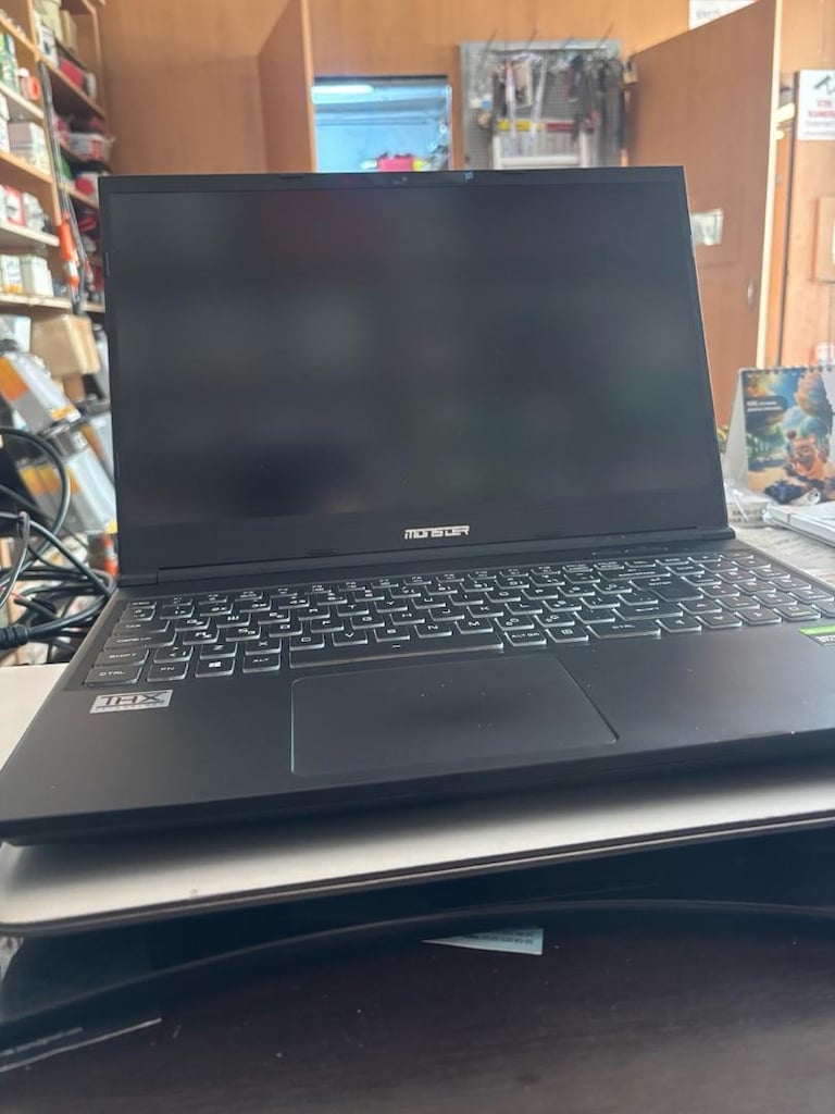 Monster Laptop Abra A5 V15.8.3 15.6 - 6