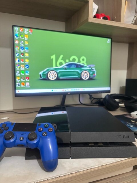 Sony PlayStation 4 + Orijinal DualShock 4 | Çok Temiz