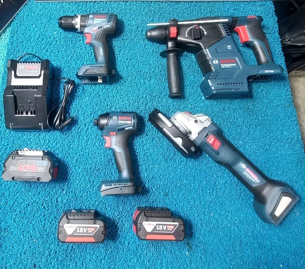 BOSCH ORJİNAL ŞARJLI 4 LÜ SET [SIFIR] - 4