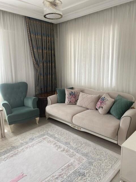 koltık takımı ve tv ünitesi