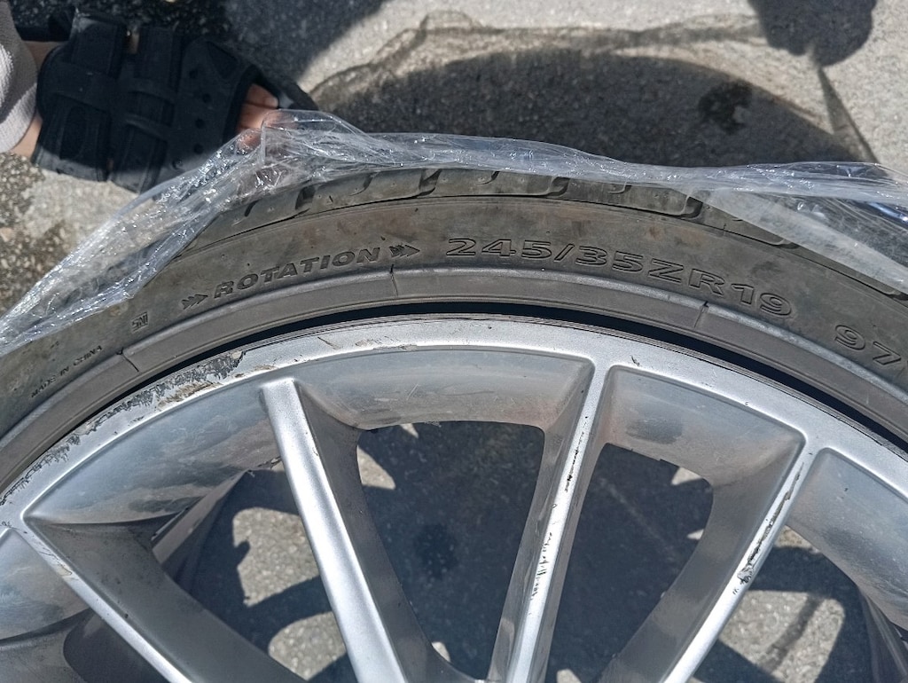 temiz BMW lastiği - 7