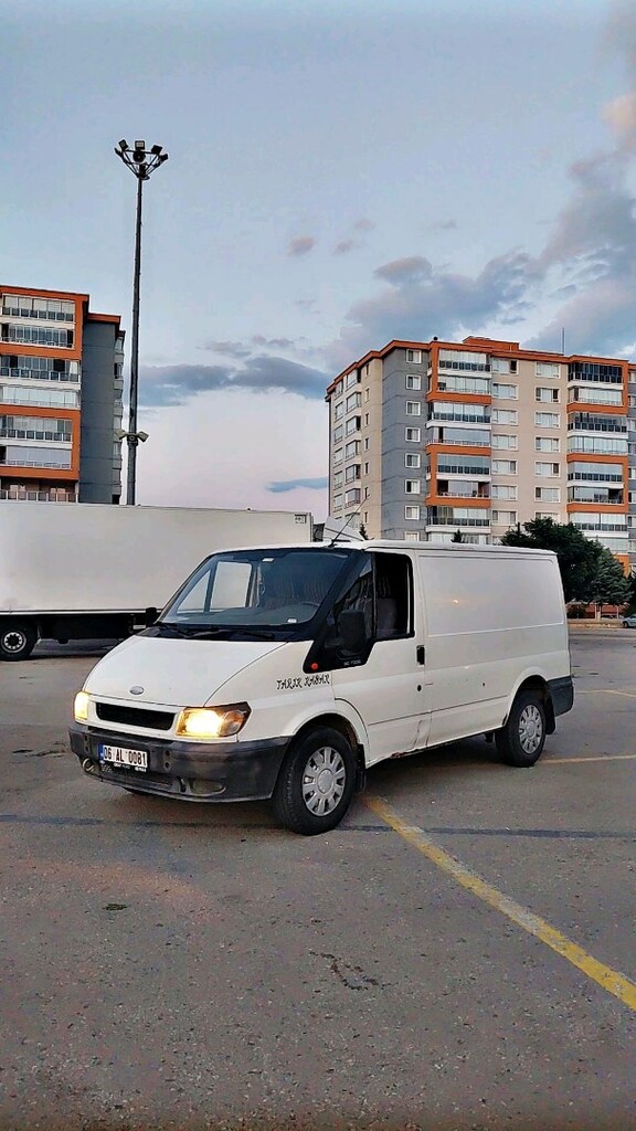 2005 model Ford transit muanesı vardır - 4
