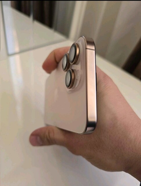 iPhone 16 Pro Max Garantili