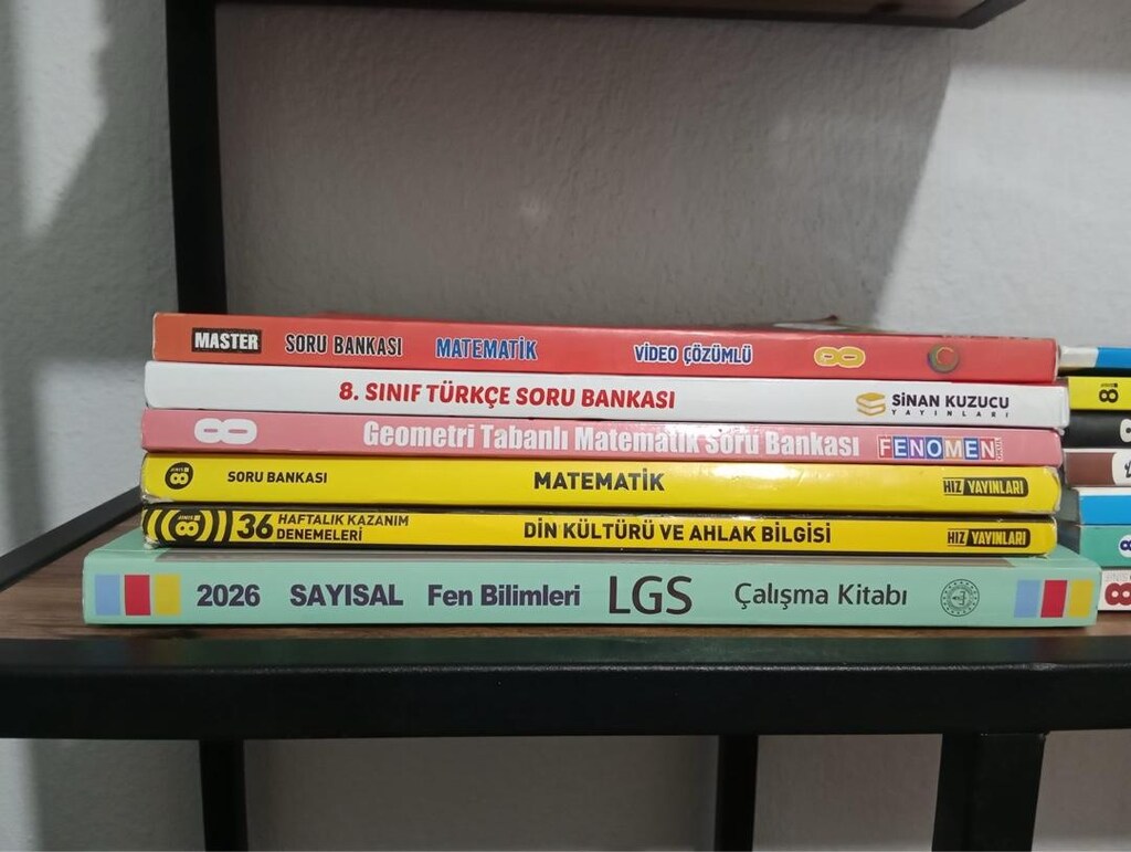 Lgs hazırlık kitabı -çalışma kitabı - ek kitap -Türkçe - matematik-ing - 3