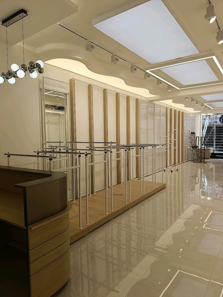 Boutique Display Rack, Wall Shelves, Garment Stand, Shop Rail - 10