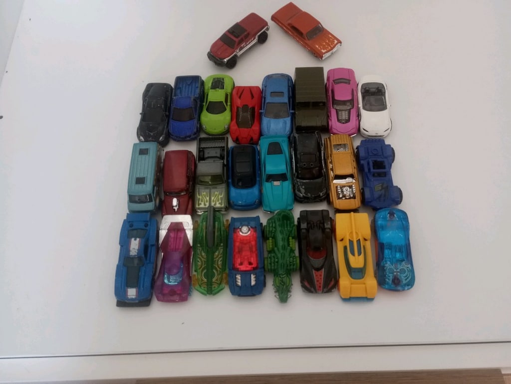 48 PARÇA ASKER OYUNCAK SETİ VE HOTWHEELS SETLERİ - 6