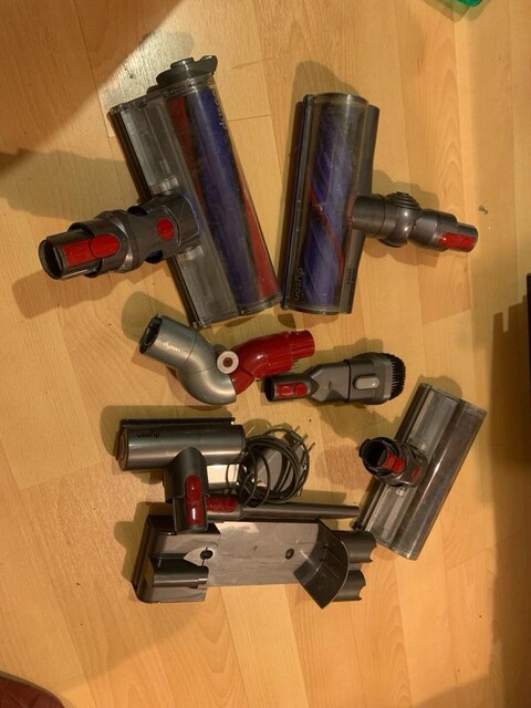 dyson v10