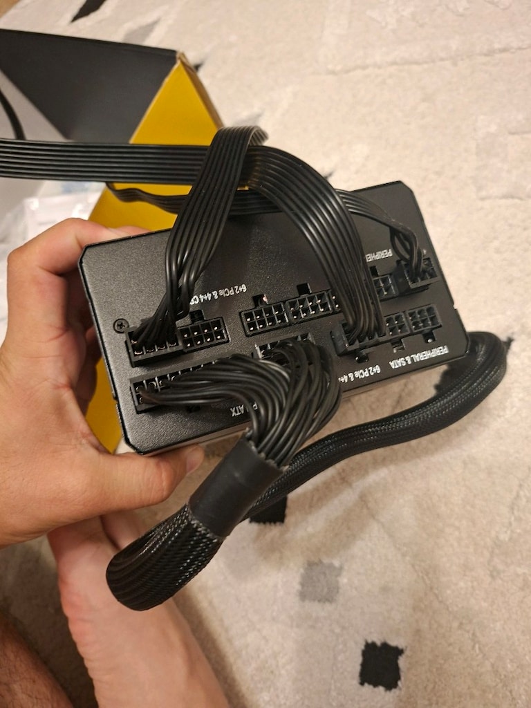 PSU GUC JAYBAGI CORSAIR RM750 - 4