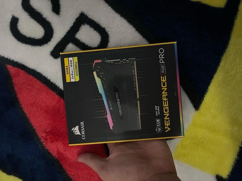 CORSAİR Vengeance pro rgb 16gb (8x2) ddr4 ram 3000MHz CL16 - 2