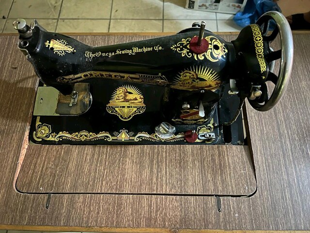 Omega Dikiş Makinesi
