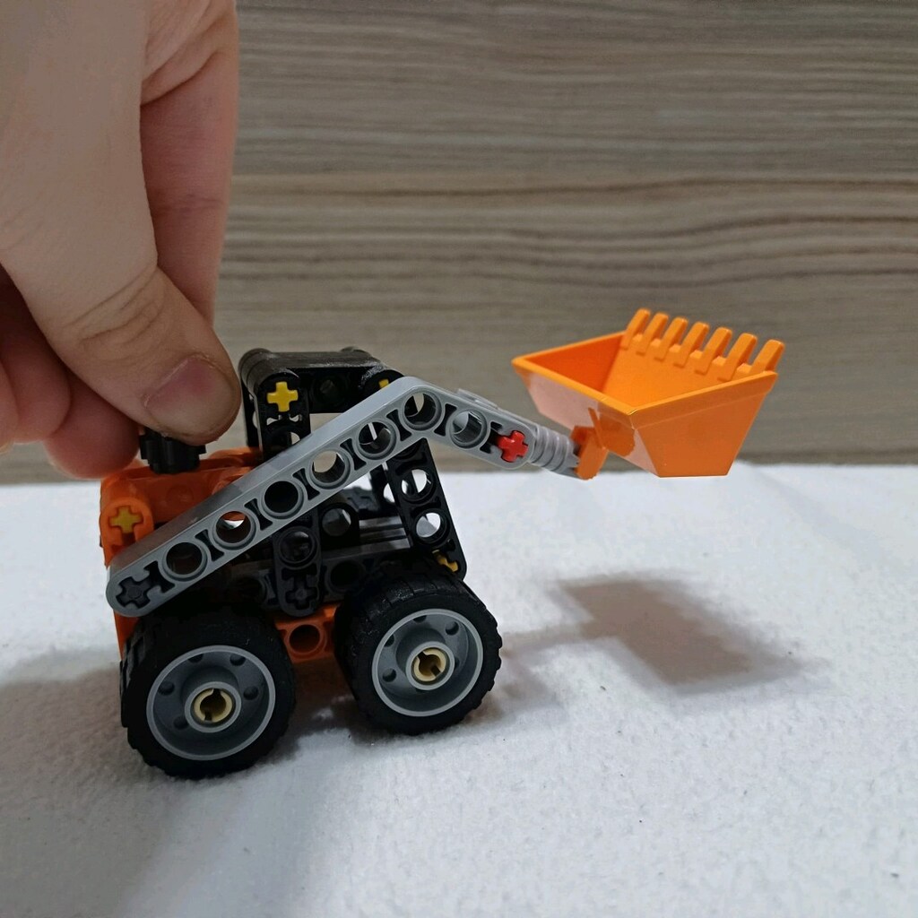 LEGO Technic 30710 Mini Kepçe / Yükleyici Seti (Orijinal & Kitapçıklı) - 2