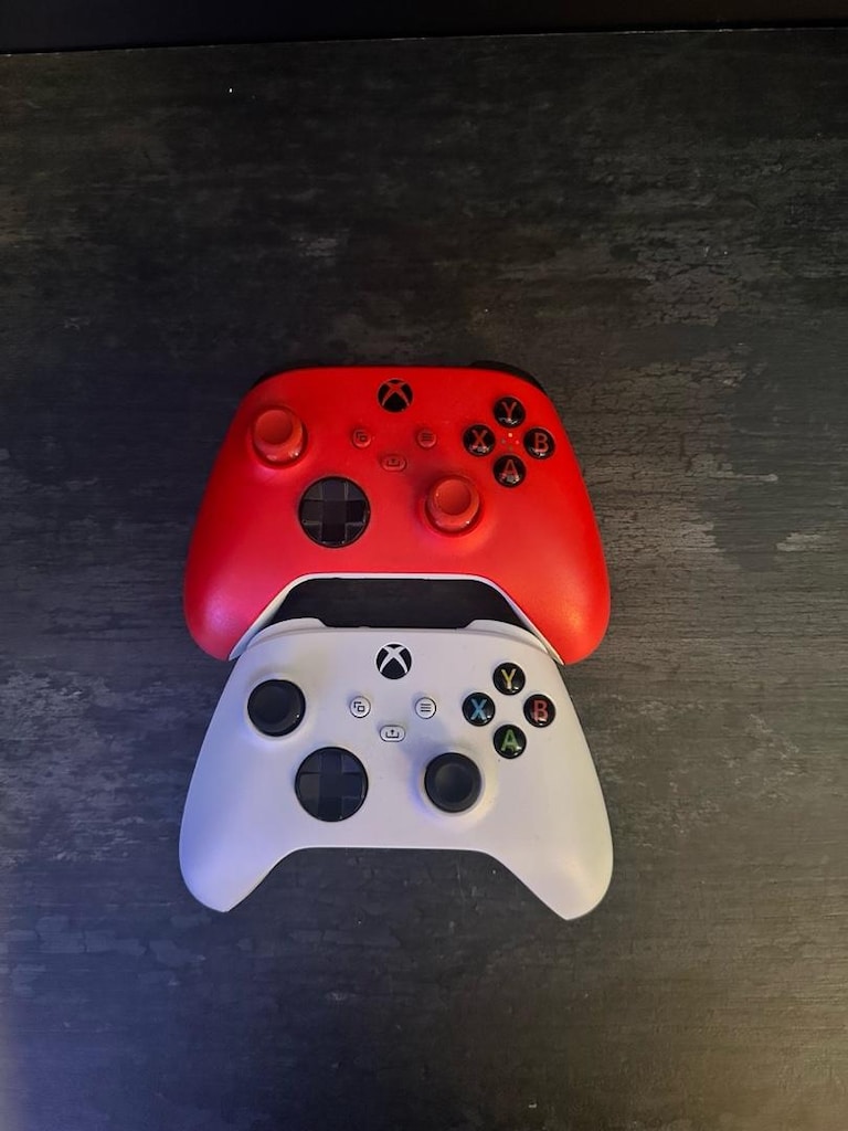 Xbox Series X + 2 Orijinal Kol + Corsair HS75 XB Kablosuz Kulaklık - 2