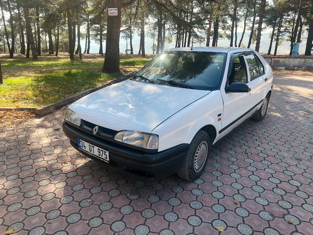 Acil son fiyat 230.000 Renault europa 19 1.4 RN 97 model temiz kacırma - 15