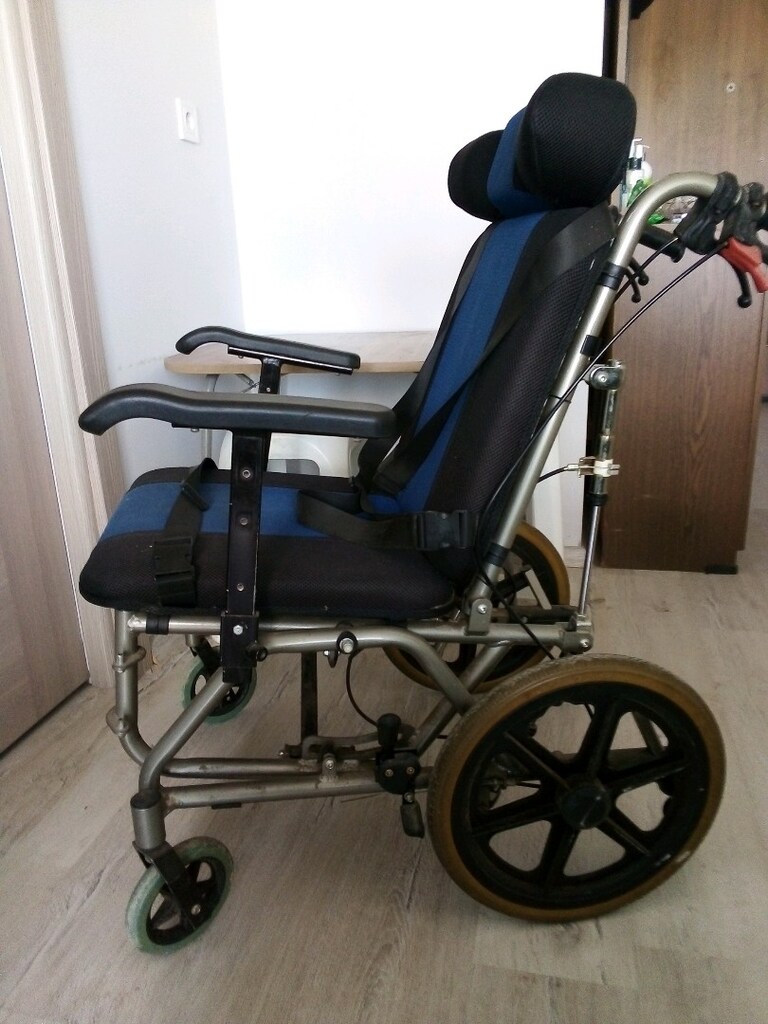 FİYAT İNDİ KATLANIR REFAKATLİ SANDALYE