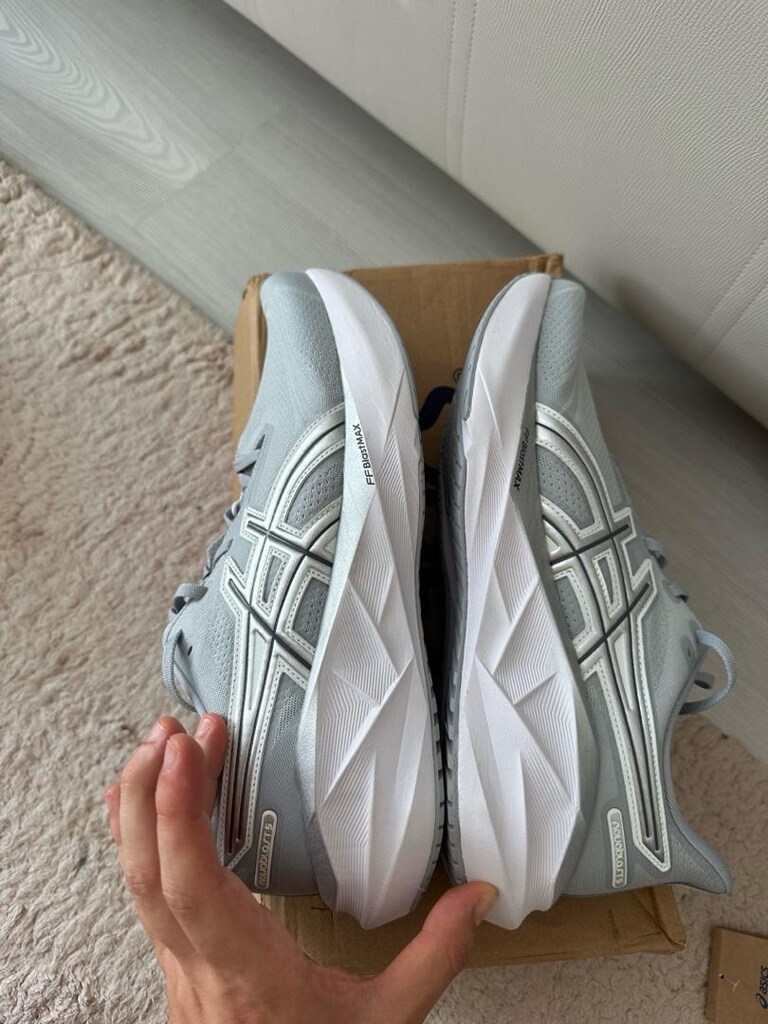 Asics Novablast 5 Atc 46 Numara - 4