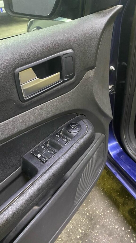 FORD FOCUS 2006 SEDAN - 7
