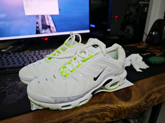 orjinal Nike TN 44 NUNARA 28 CM BEYAZ 1 KERE GİYİLDİ