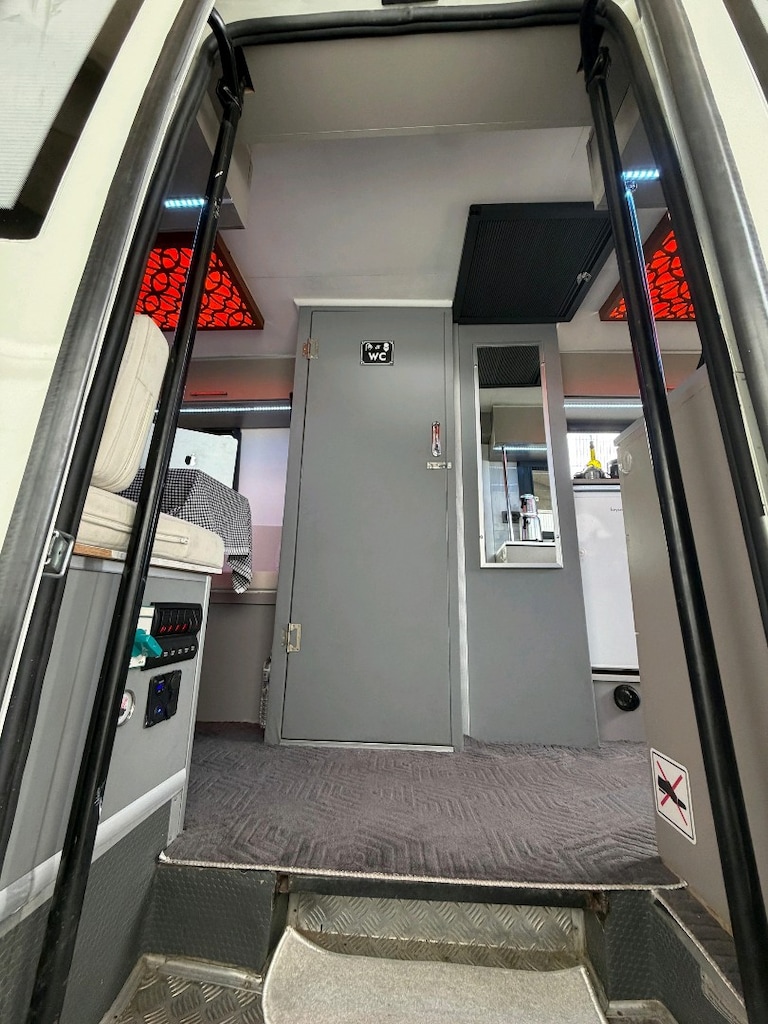 KARAVAN 2009 model BMC Levent xlarge - 7