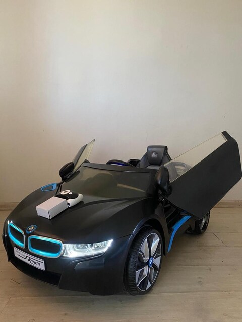 BMW i8 **LİSANSLI AKÜLÜ ARABA