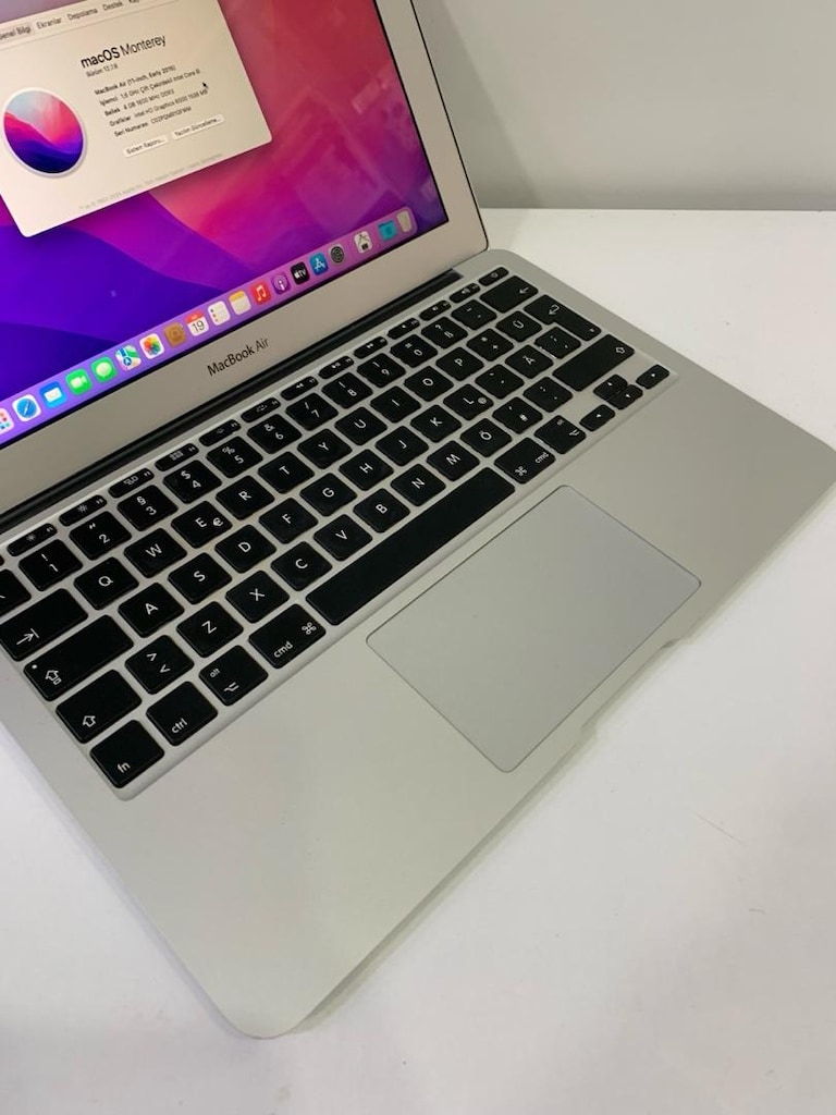 Macbook Air 2015 11 inç i5 4 ram 128 Ssd Monterey A1465 model - 3