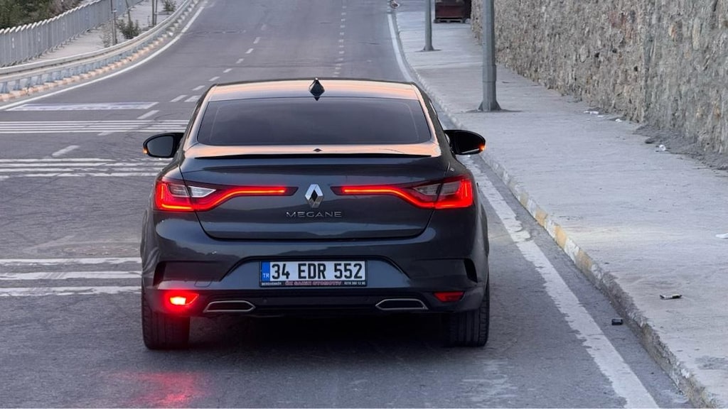 Sahibinden tertemiz değişen siz boyasız Megane 4 - 7