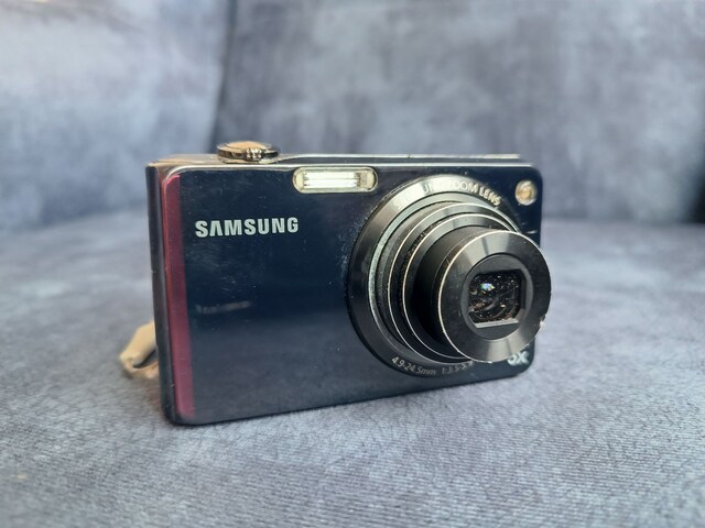 Samsung Kompakt Dijital Fotoğraf Makinesi (PL150)