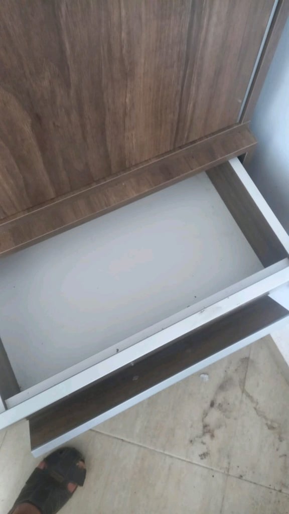 Aynalı ve çekmeceli ceviz/ahşap kaplama portmanto ve vestiyer - 6