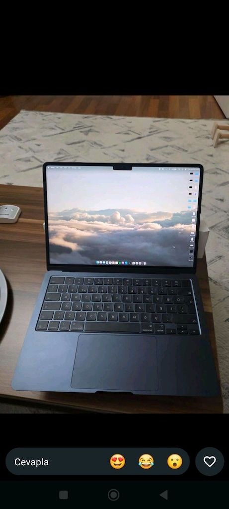Apple Mac Air laptop - 2