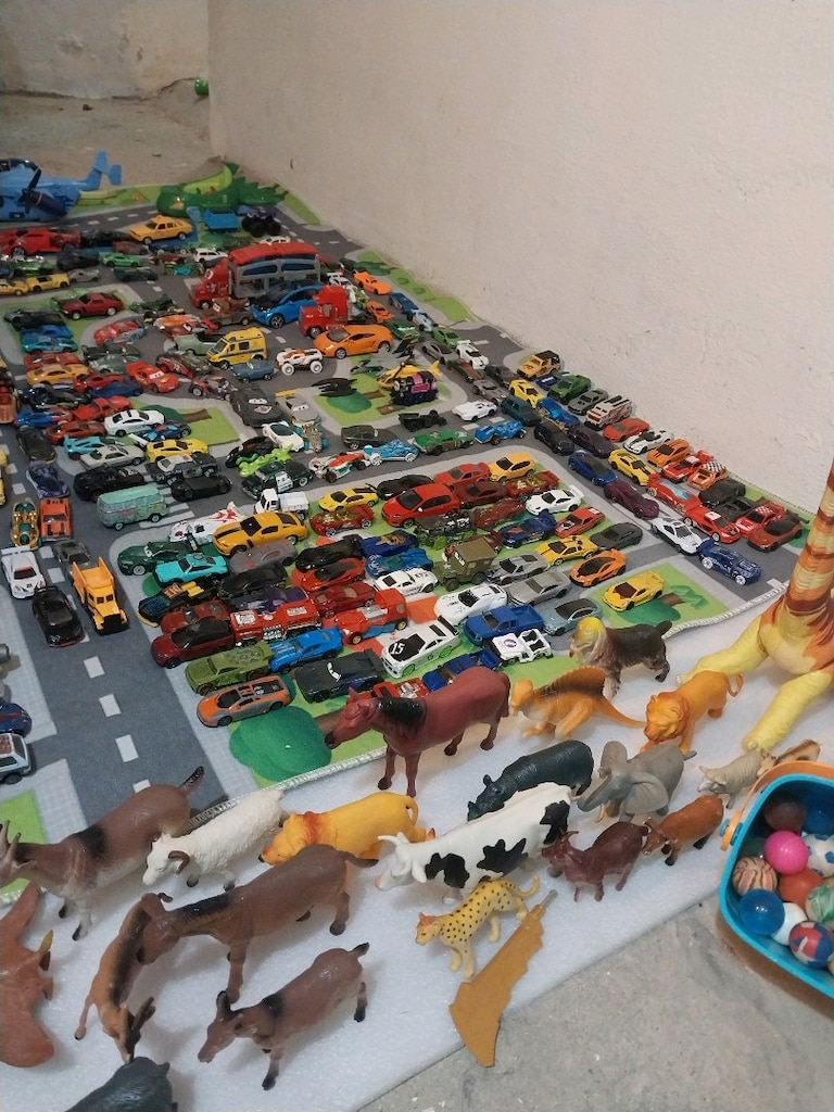 oyuncak araba ve çeşitli orjinal oyuncak - 5