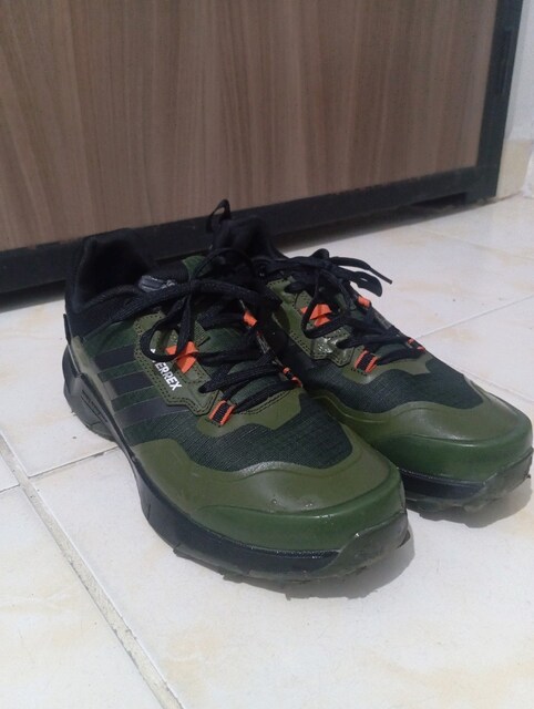 Adidas Terrex outdoor trekking