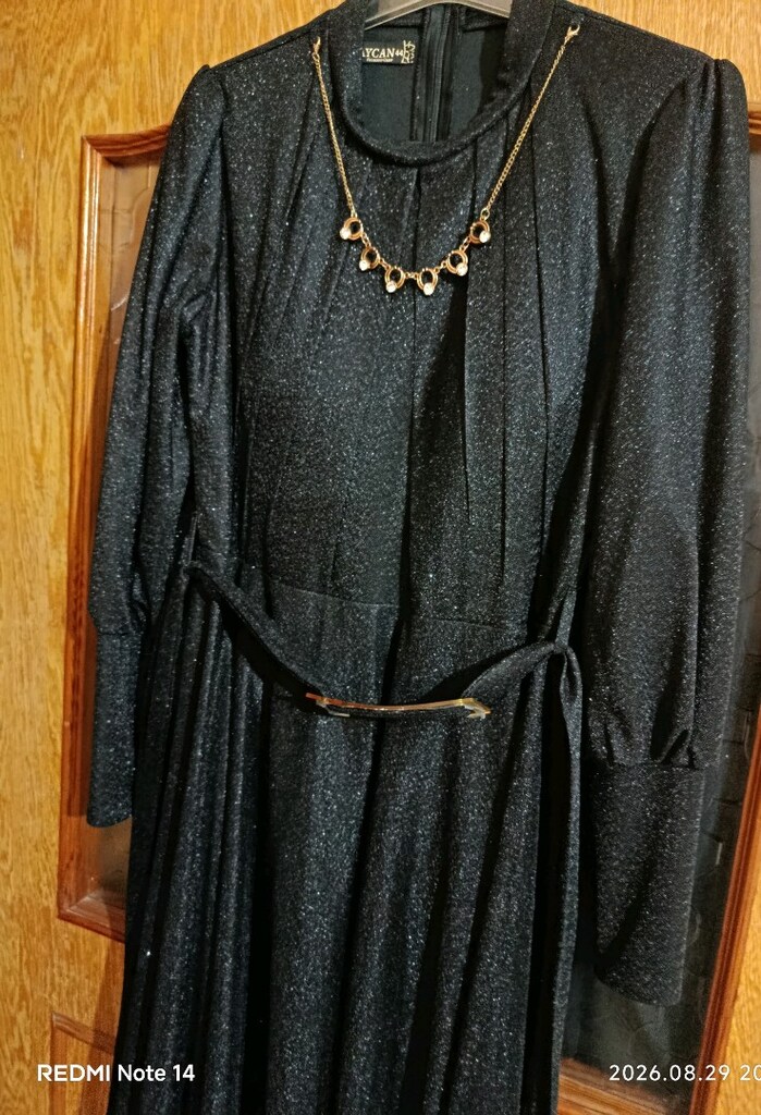 siyah Kolyeli elbise - 3