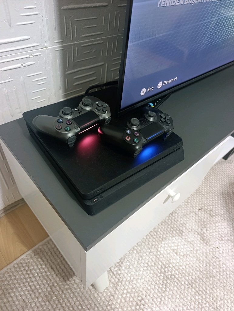 kirik ps4 slim çift kol tertemiz sıkıntısız tamirsiz - 2
