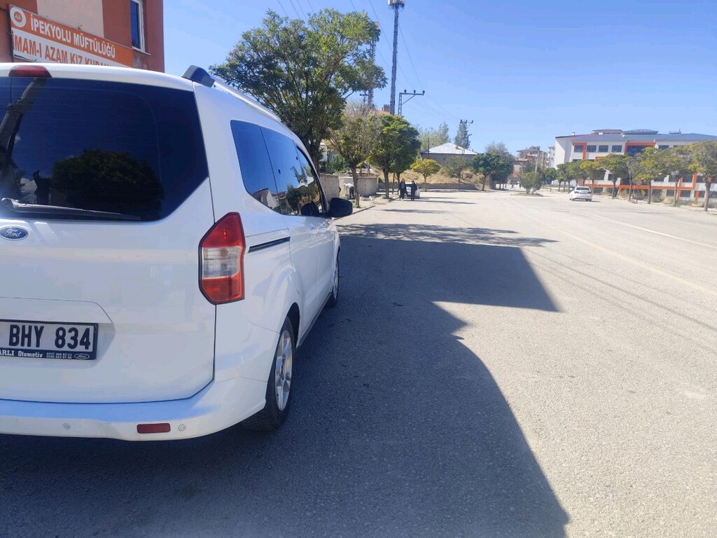courier delux 2018 model 2 parca değişen 5 bin hasar kaydı var - 7