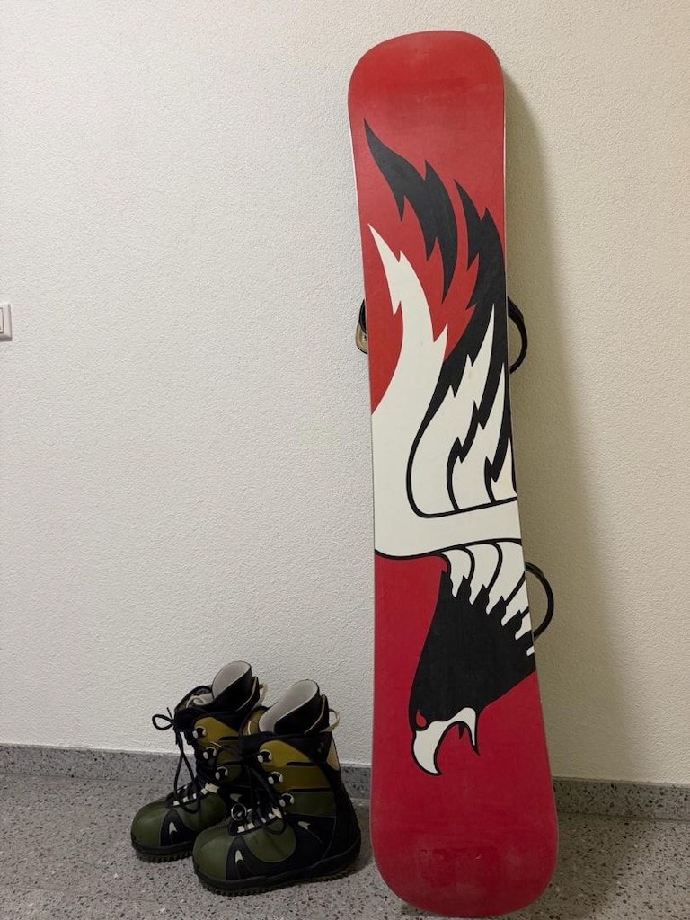 Burton Snowboard + Bağlama + Bot Seti - 3