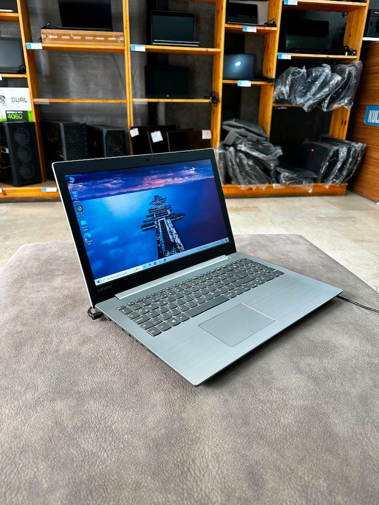 Lenovo Laptop Intel İşlemci 8 GB RAM 256 GB SSD 15.6" Ekran - 2