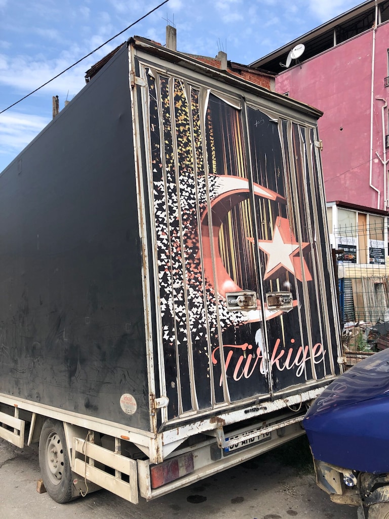 Satılık Yüksek Tavan Kapalı Kamyonet Kasası Sadece Kasa - 2