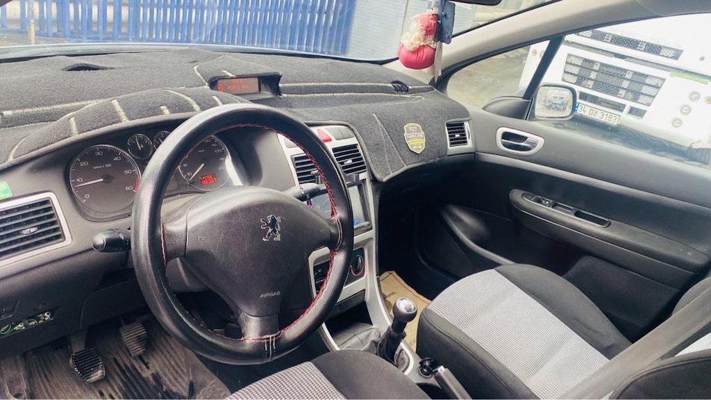 Peugeot 307 1.6 HDI 90 HP dizel manuel, makyajlı kasa - 11