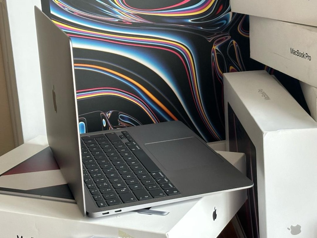 Macbook air M1 çipli özel üretim 512 gb ssd 16 gb ram pil devir 1 - 9