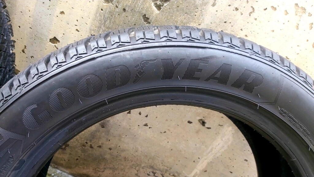 215 50 17 GOODYEAR KIŞLIK LASTİK TAKIMI - 6