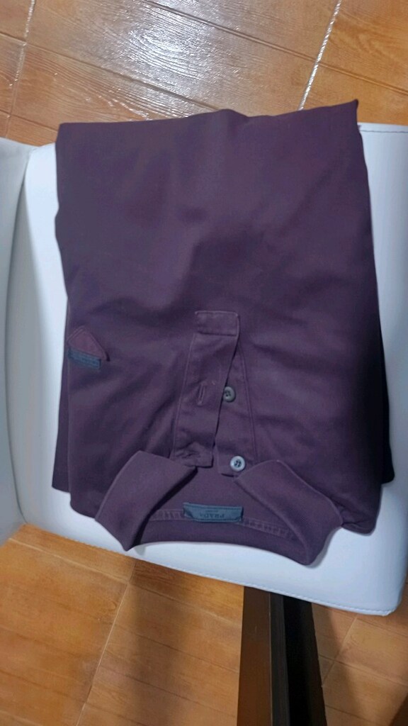 Prada mürdüm ya da vişne çürüğü rengi şık hafif likralı tshirt.. - 2