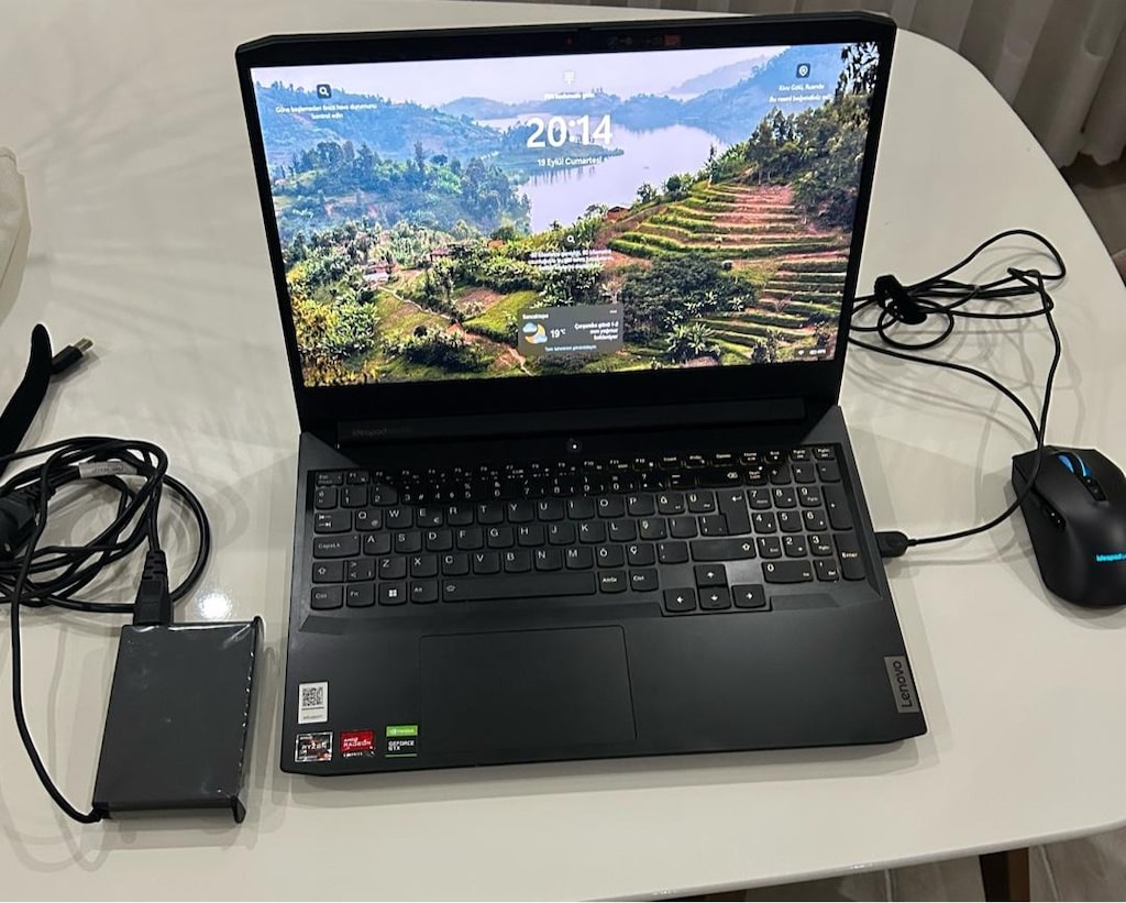 Lenovo IdeaPad Gaming 3 | Ryzen 5 5600H | GTX 1650 | 512 GB SSD - 3