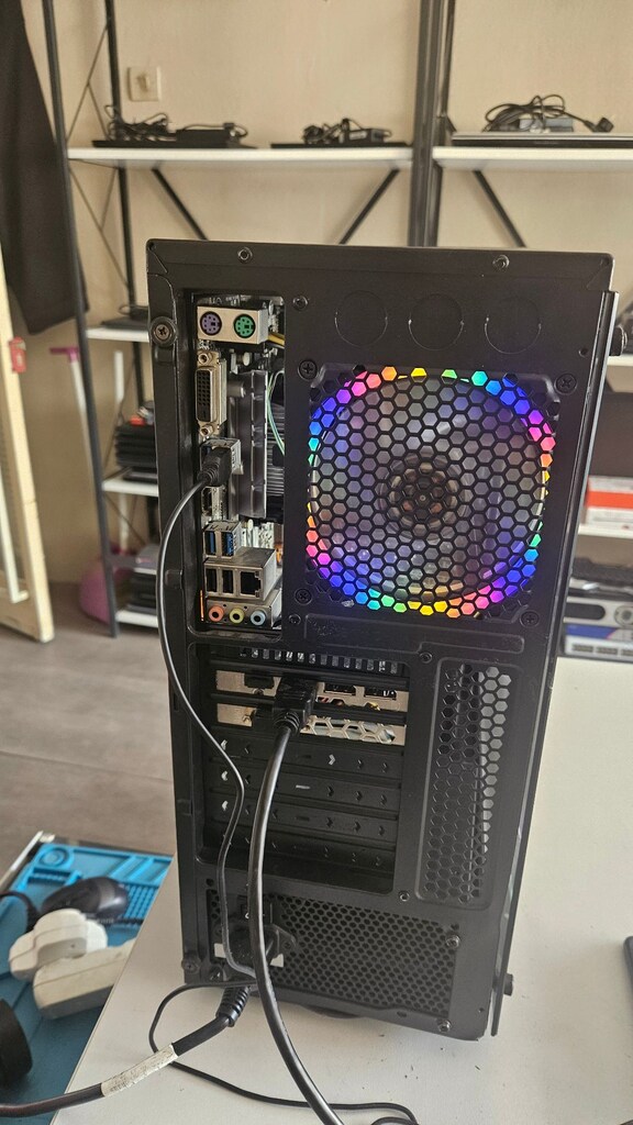 İ7 7.Nesil 16 GB DDR4 Ram 250 GB M2 SSD 8 GB RX580 750W PSU - 6