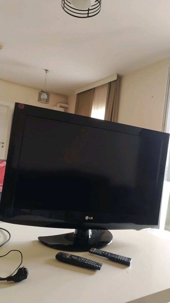 LG marka 70 cm eninde TV - 5