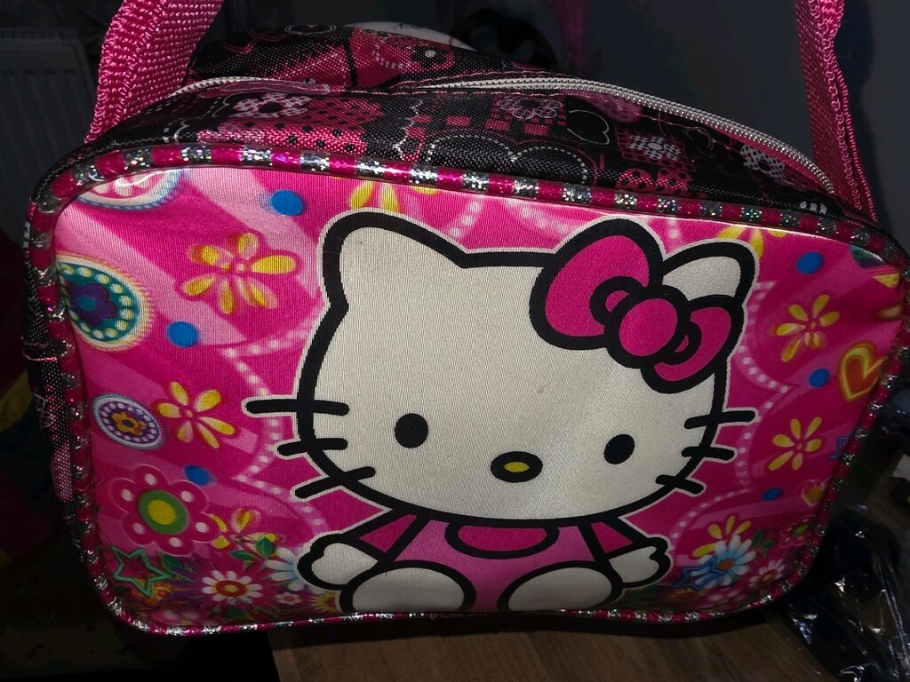 hello kitty çanta