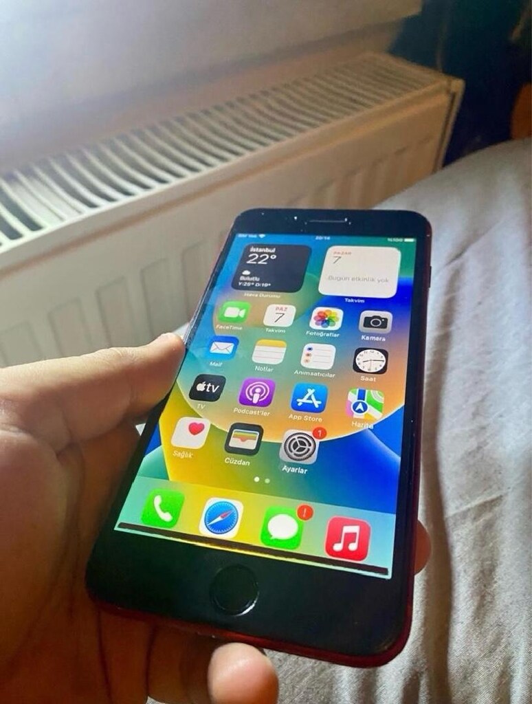İphone 8 Plus Red - 3
