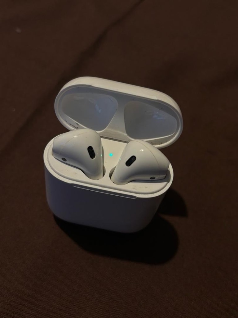 orjinal faturalı airpods 2. nesil - 4