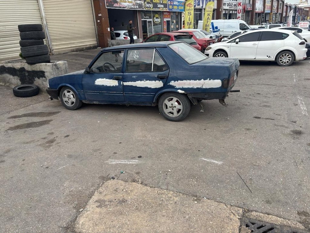 90 model Şahin kap döşemeleri sıfır motoru güzeldir - 4