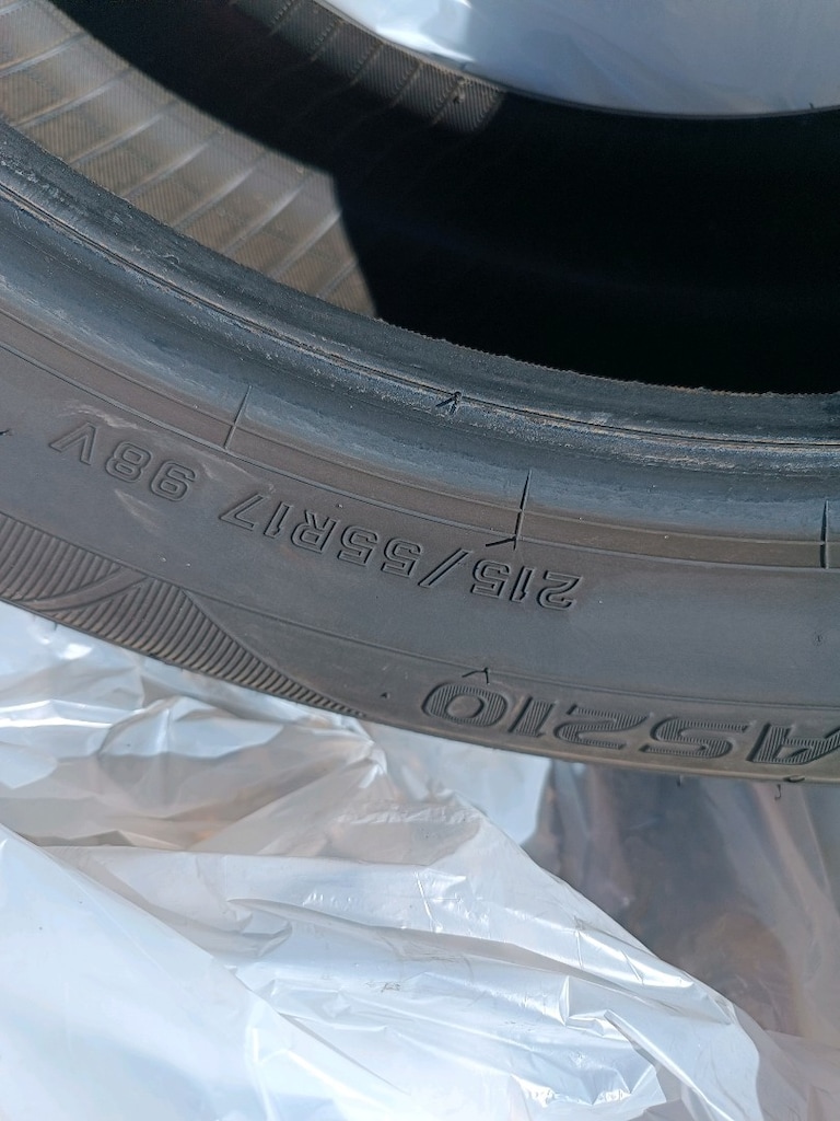 Falken 215/55R17 kışlık lastik - 4