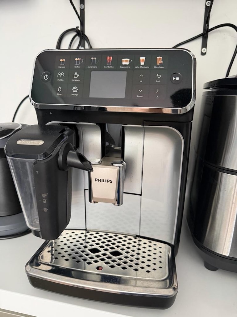 PHILIPS EP4446/70 TAM OTOMATIK ESPRESSO MAKINESI Tam Otomatik Espresso - 2